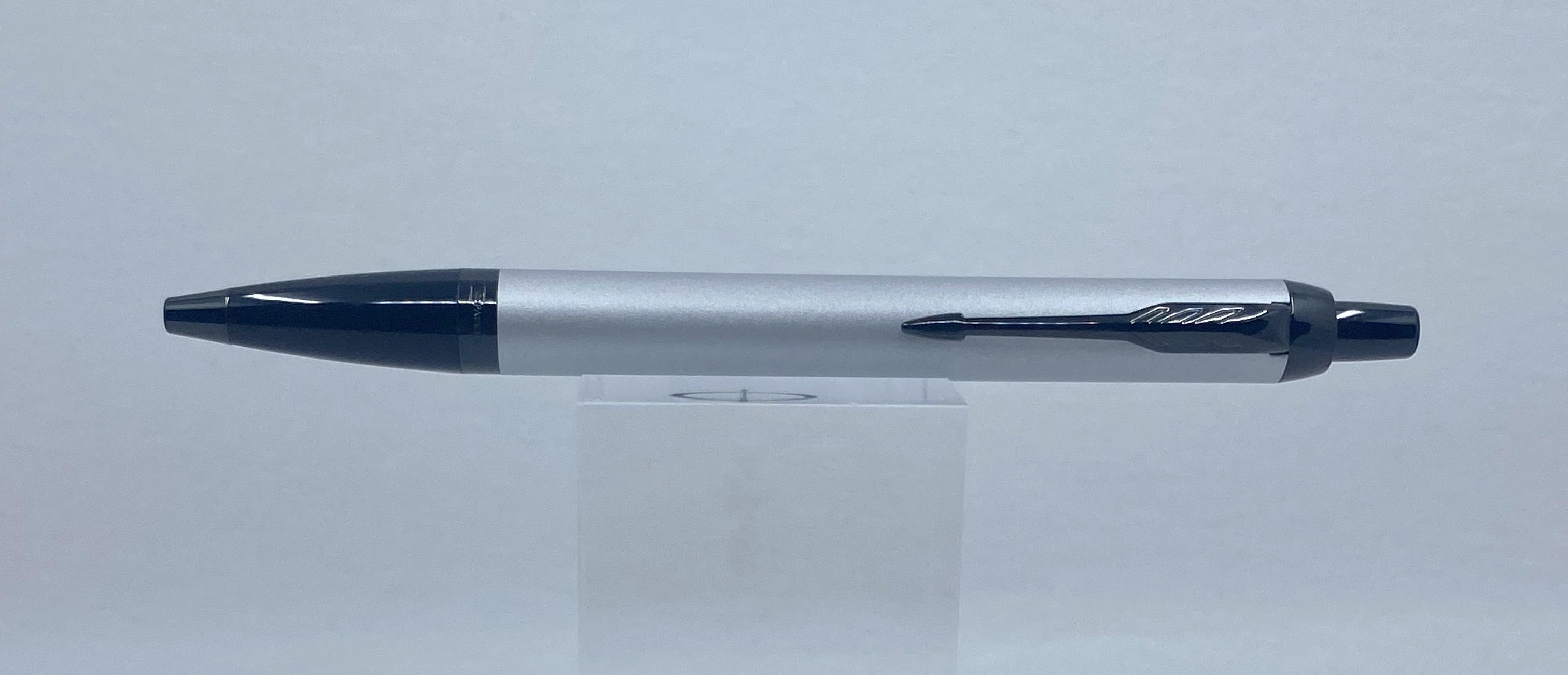 Parker Kuglepen Mat Sølv med sort tip
