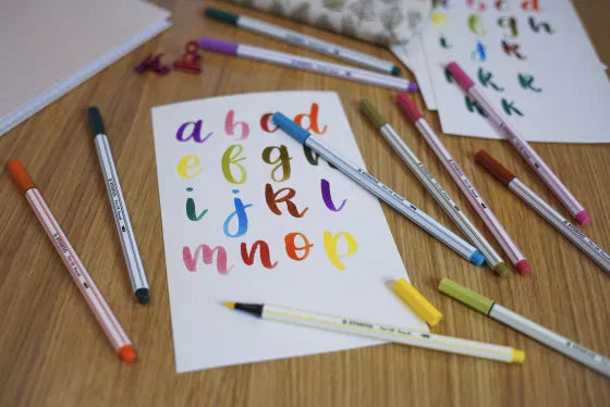 STABILO Pen 68 Brush – Premium Brushpen til Kreativ Tegning og Lettering